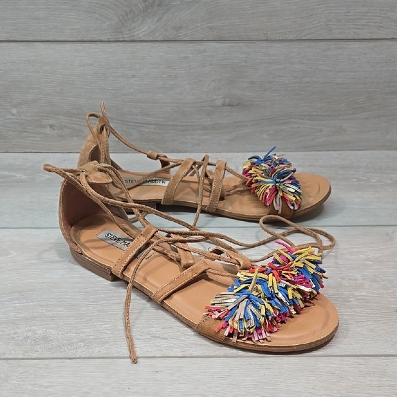 Steve Madden Women Swizzle Multicolor Pom Pom Sandals Leather Lace Up Sz 8.5 - Picture 1 of 11